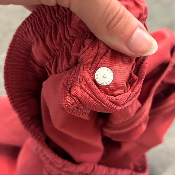 Orange lululemon shorts size 4 - Picture 2 of 3